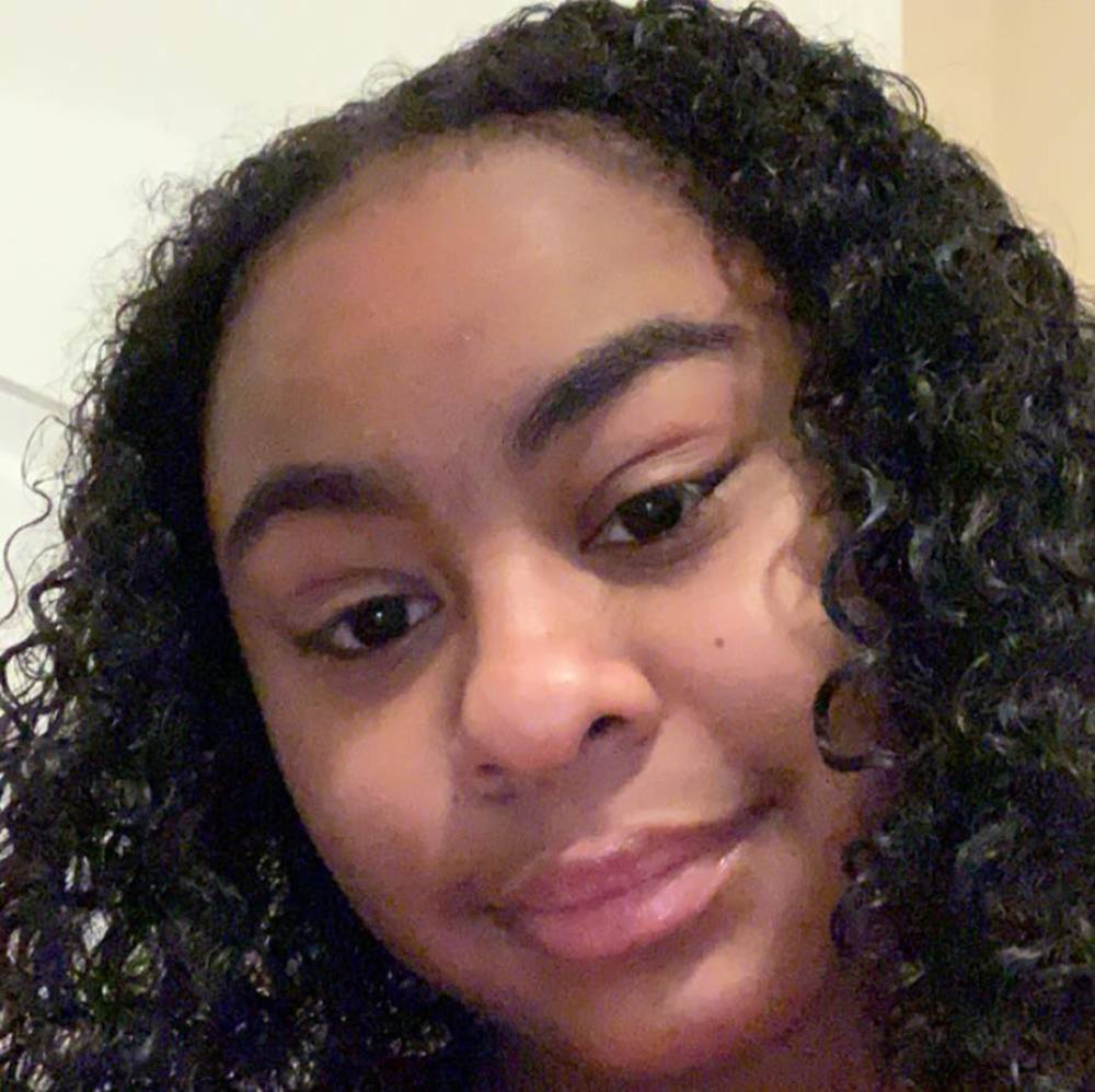 Meet your Posher, Angelique